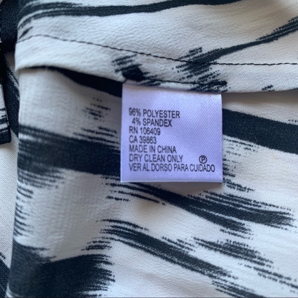 Tahari ASL  Short Sleeve Blouse Ruffle Collar Size 8 NWT $128 - Picture 6 of 6